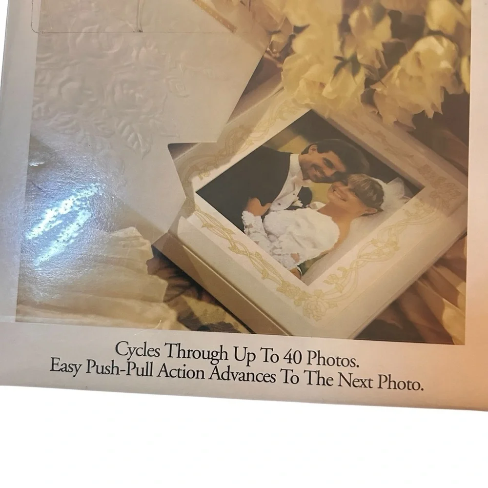 Showbox Wedding Photo Viewer 4x6 Display Holds 40 Photos NEW
